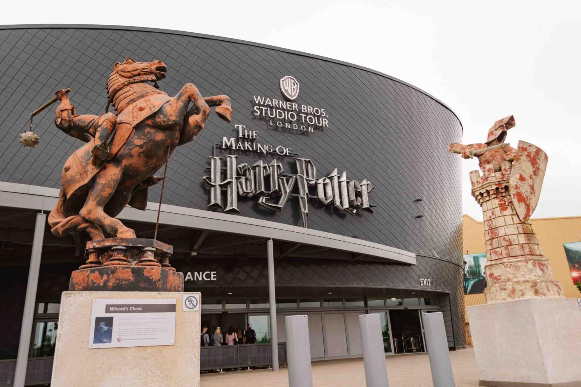Wizarding Retreat: Ensuite Master Near Harry Potter Studios Watford  Exterior photo